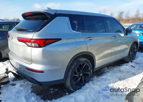 2022 Mitsubishi Outlander Black Edition S-Awc/Se 2.5 S-Awc/Se Launch Edition S-Awc z USA, uszkodzony, nr VIN JA4J4UA83NZ077544